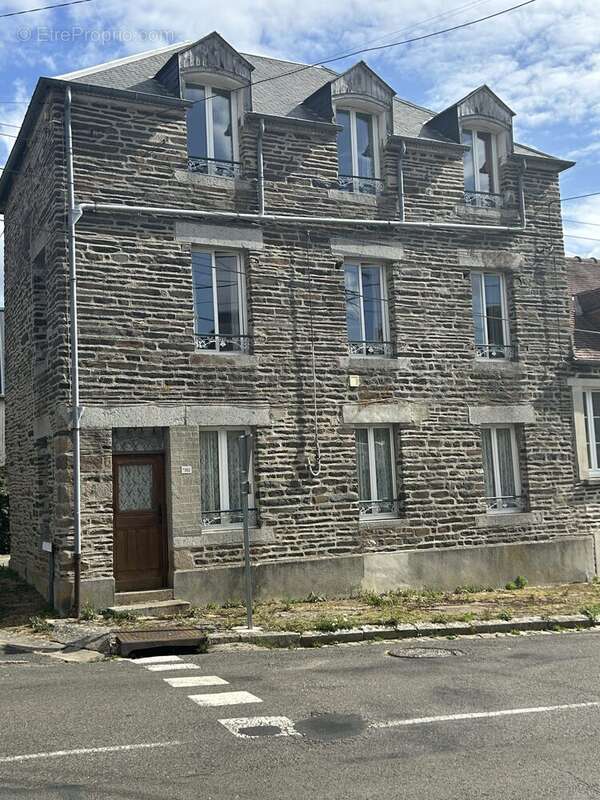 Maison 119 m² à Pont-D'ouilly  - photo 3