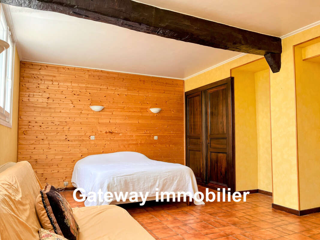 Maison , 5 chambres, sur terrain de 622m2 Le Cendre (63670) - photo 14