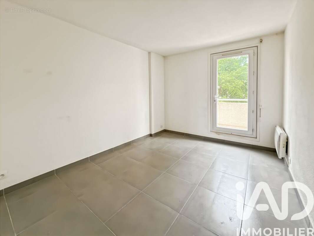 Photo 9 - Appartement à BAGNOLS-SUR-CEZE
