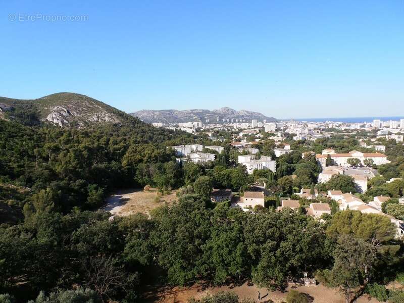 Appartement à MARSEILLE-10E
