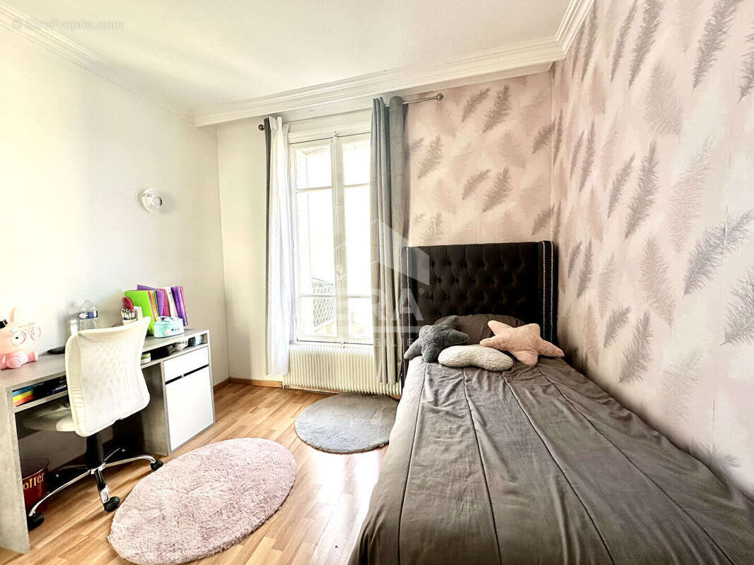 Appartement à SARTROUVILLE