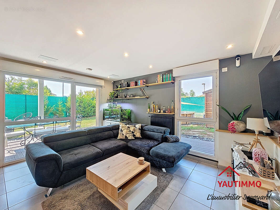 Appartement à VETRAZ-MONTHOUX