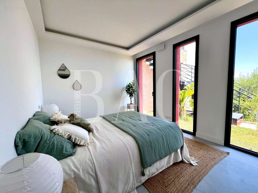 Appartement à THEOULE-SUR-MER