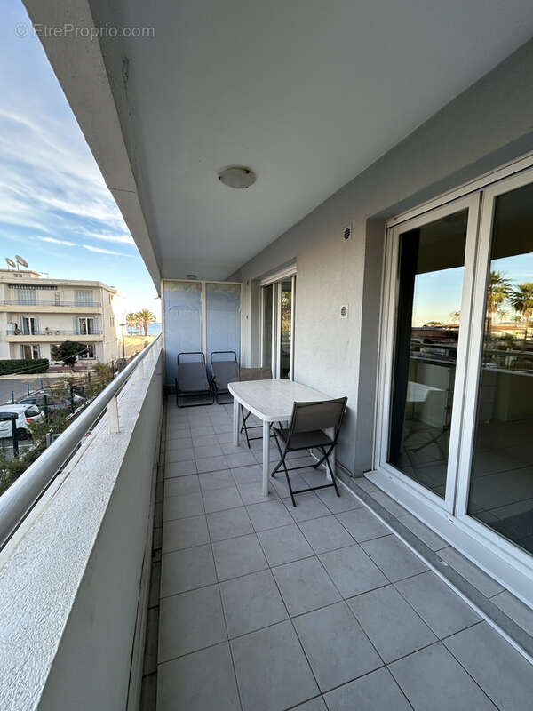 Appartement à VILLENEUVE-LOUBET