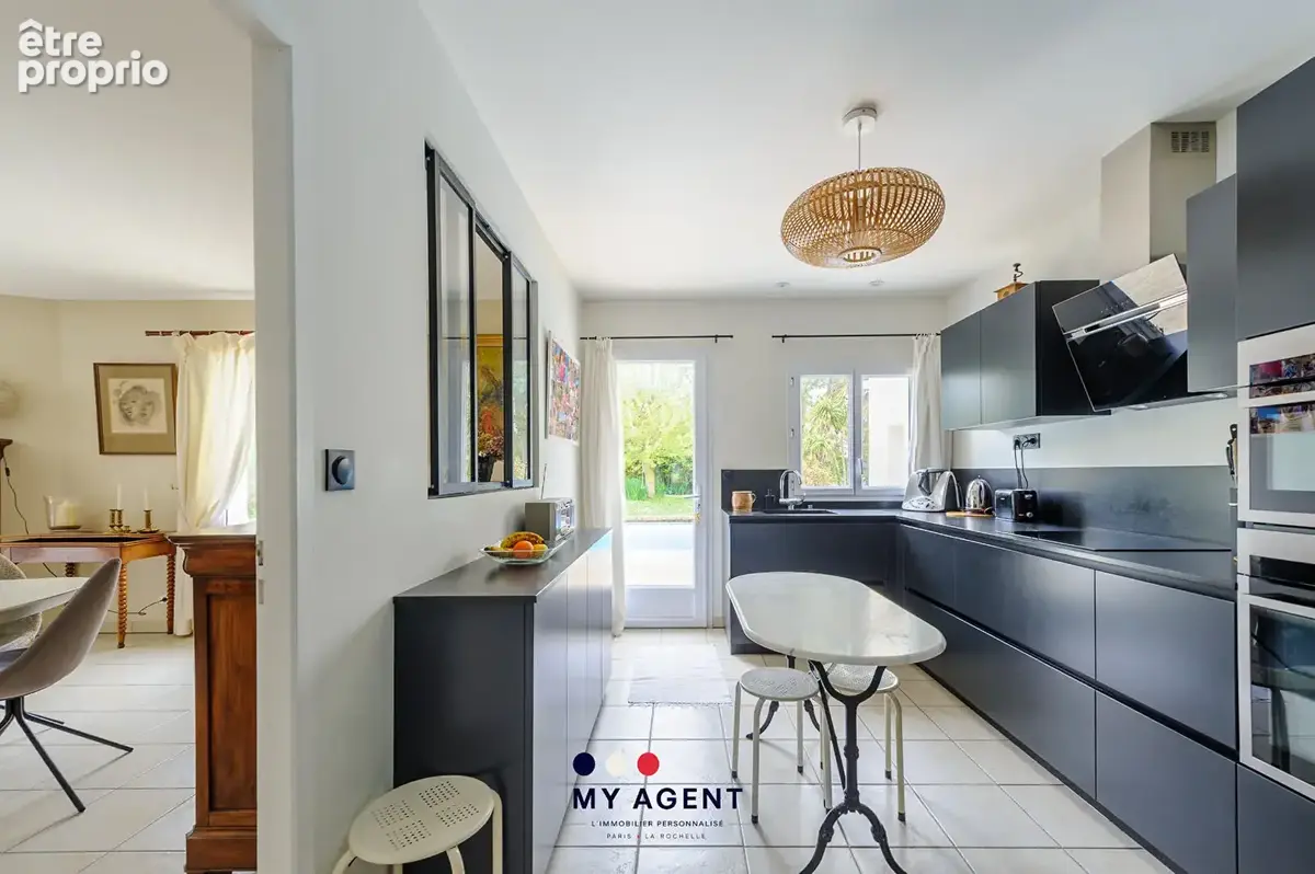 Plain-pied 214 m² avec piscine, 1 250 m² de terrain, limite La Rochelle - photo 15