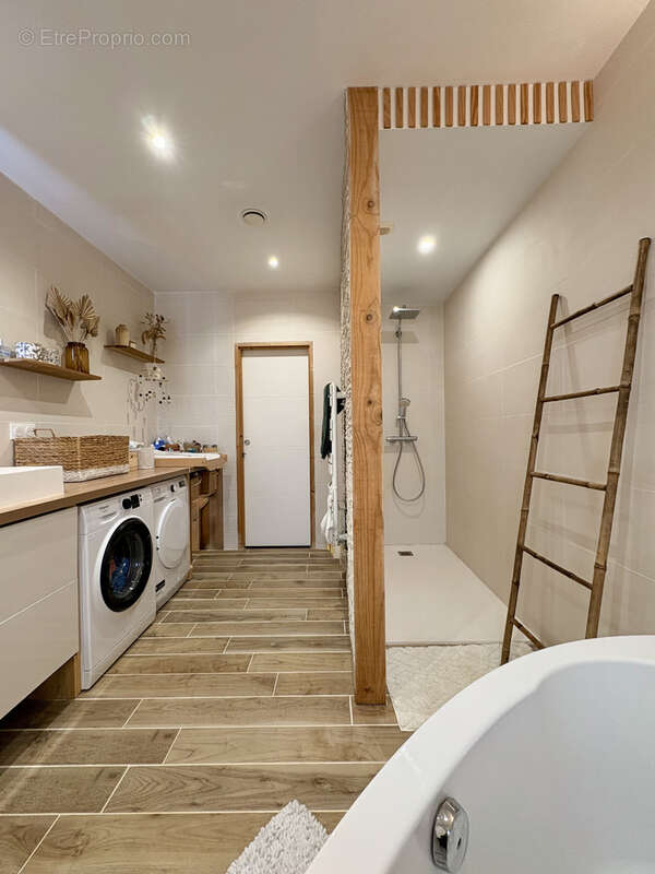 Maison à BEAUFORT-EN-VALLEE