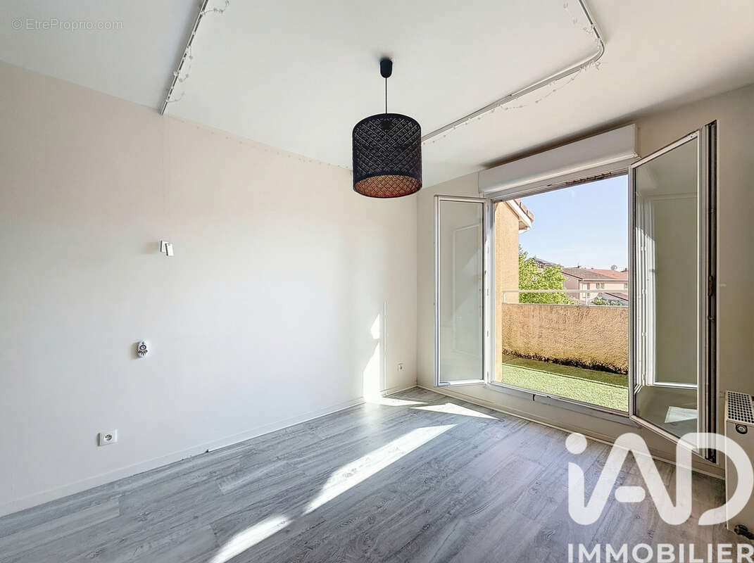 Maison 87 m² à Villeurbanne  - photo 9