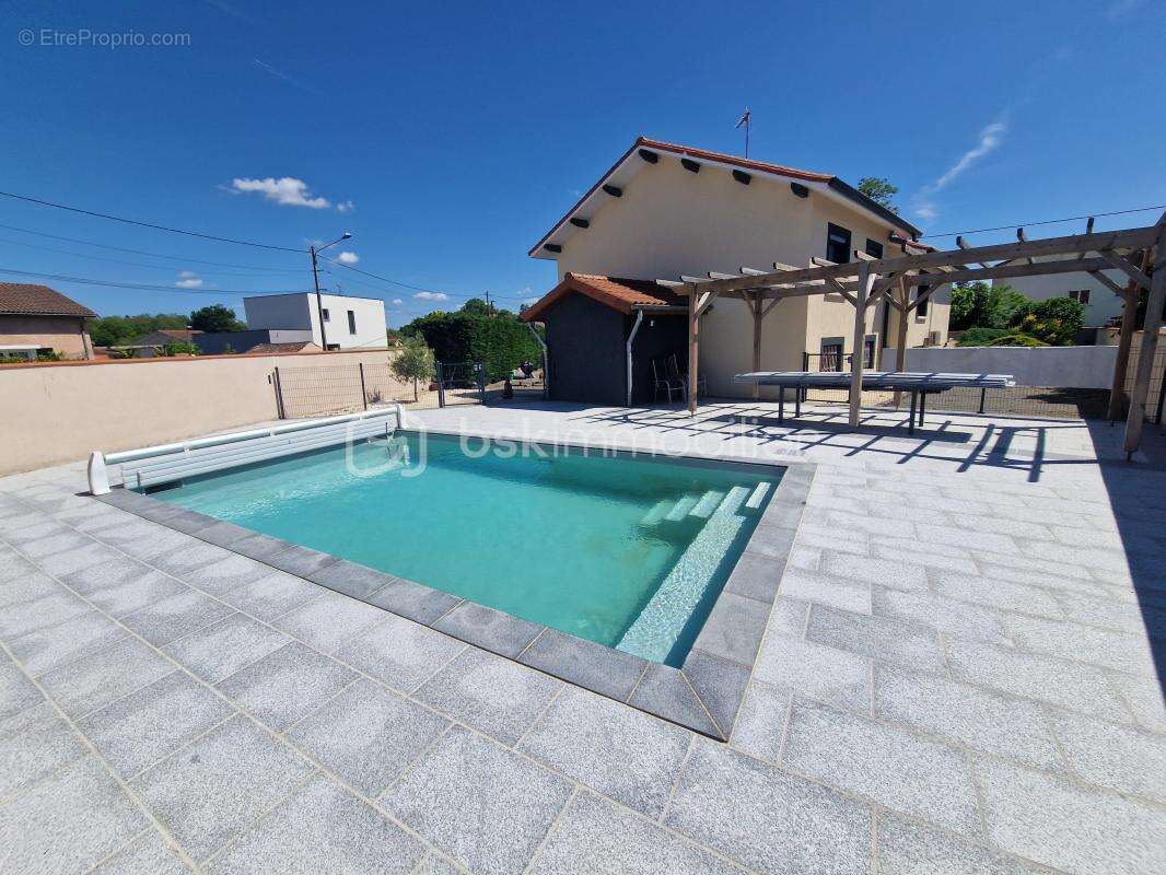 Maison à CUZIEU