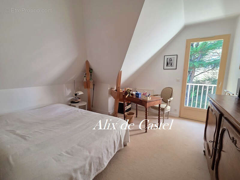 GUERANDE (44350) Maison 9 pièces 275 m2 - photo 13