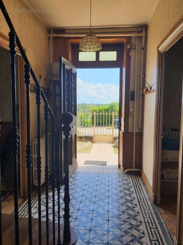 Maison à SAINT-GERMAIN-LAVAL