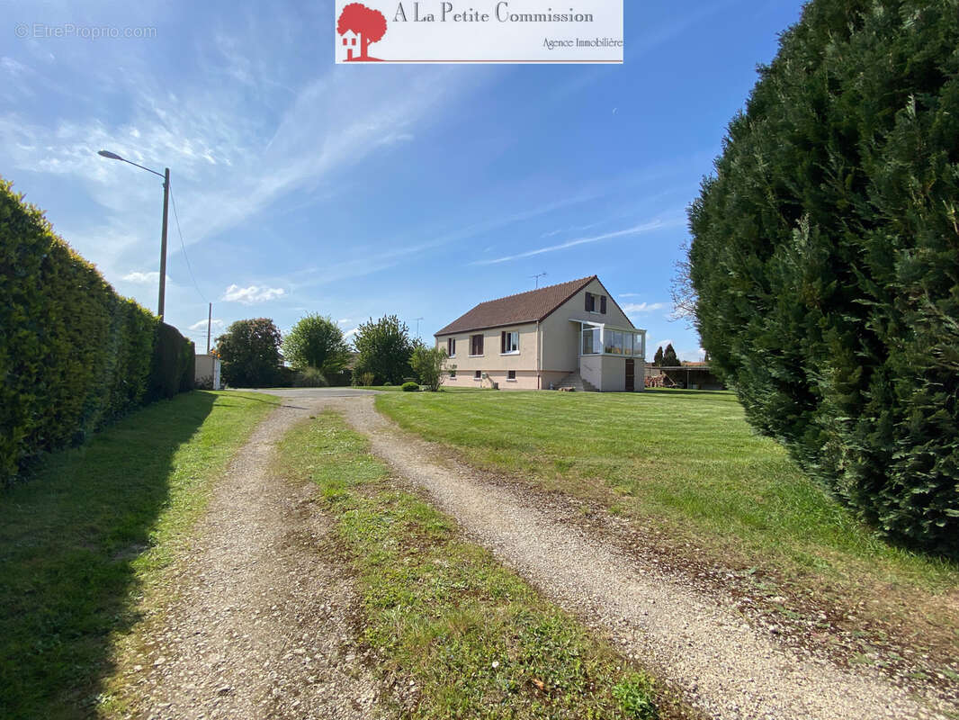 Maison à POISVILLIERS