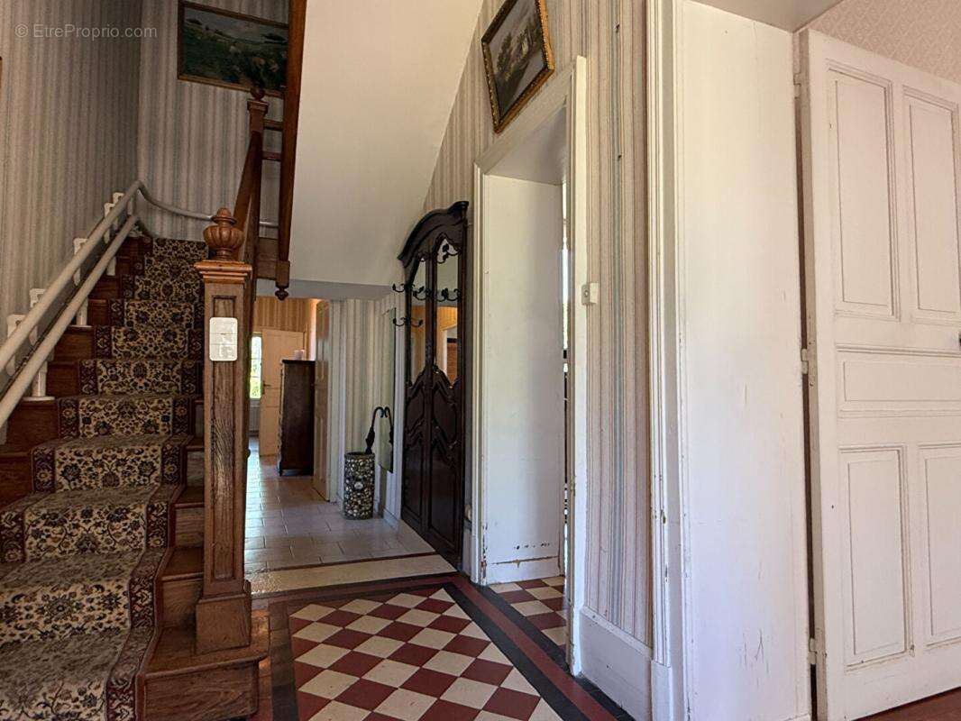 Maison à YZEURE