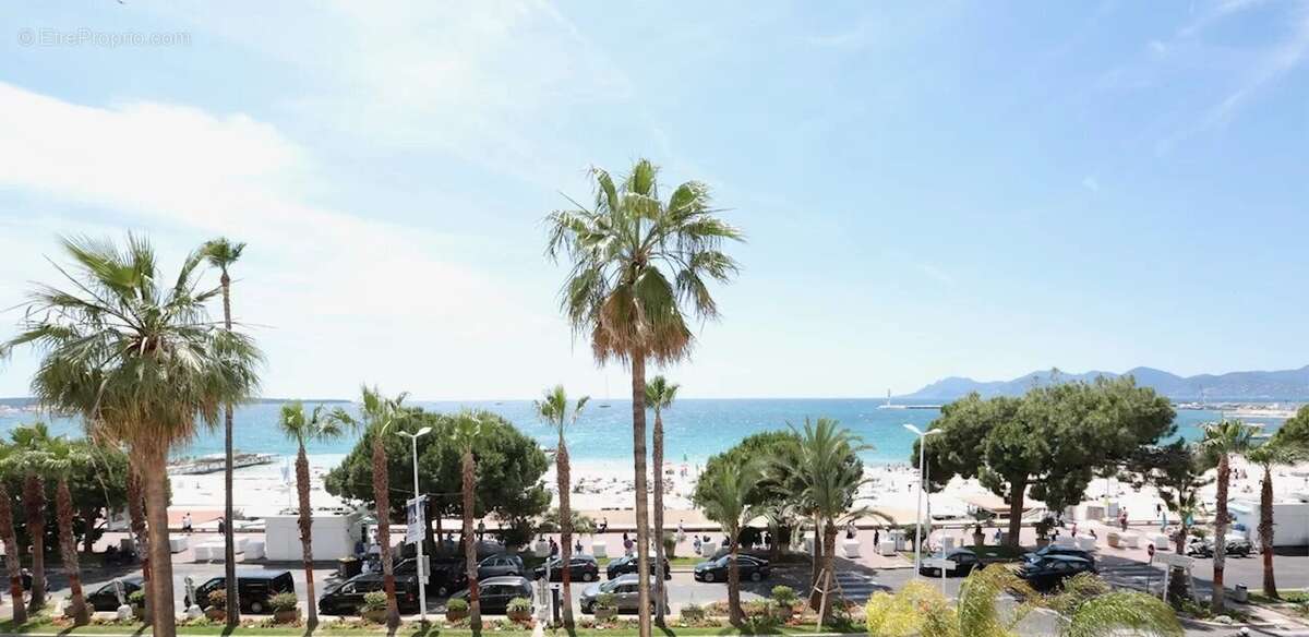 Appartement à CANNES