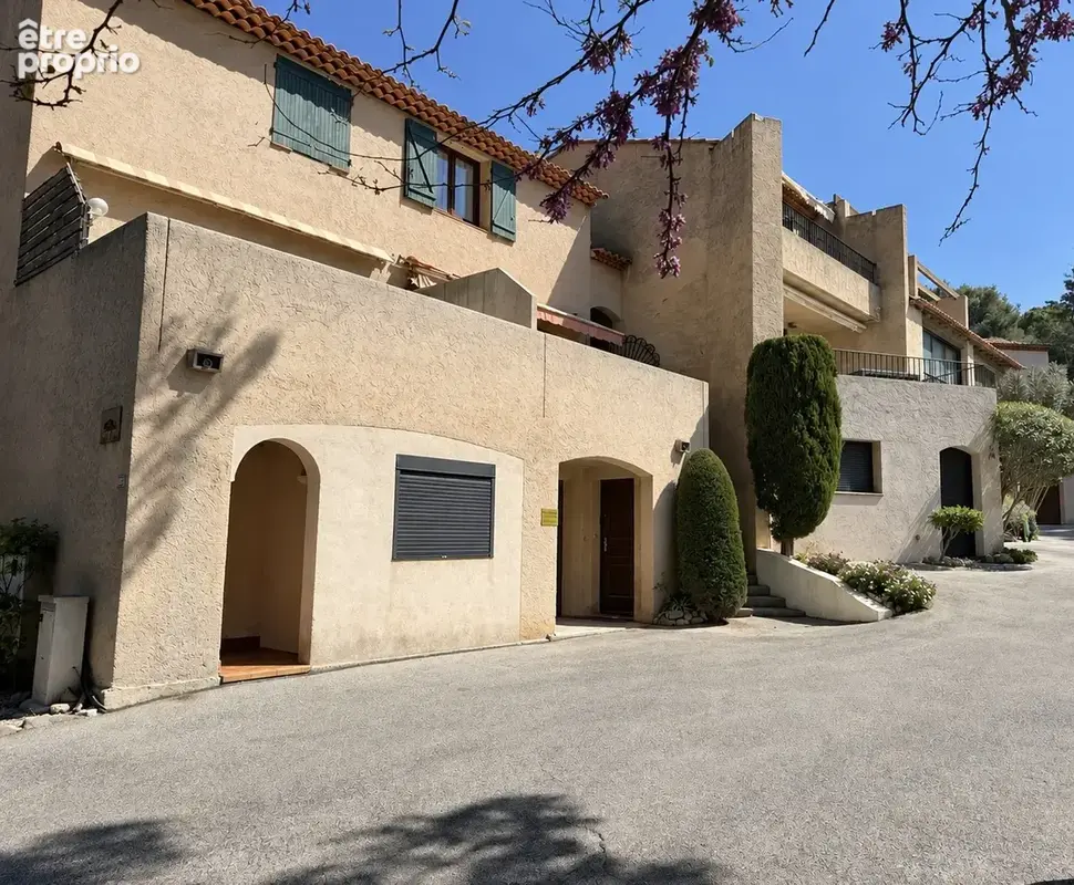 Appartement 4 pièces 70 m² à vendre à Sanary-Sur-Mer (83110) - photo 3