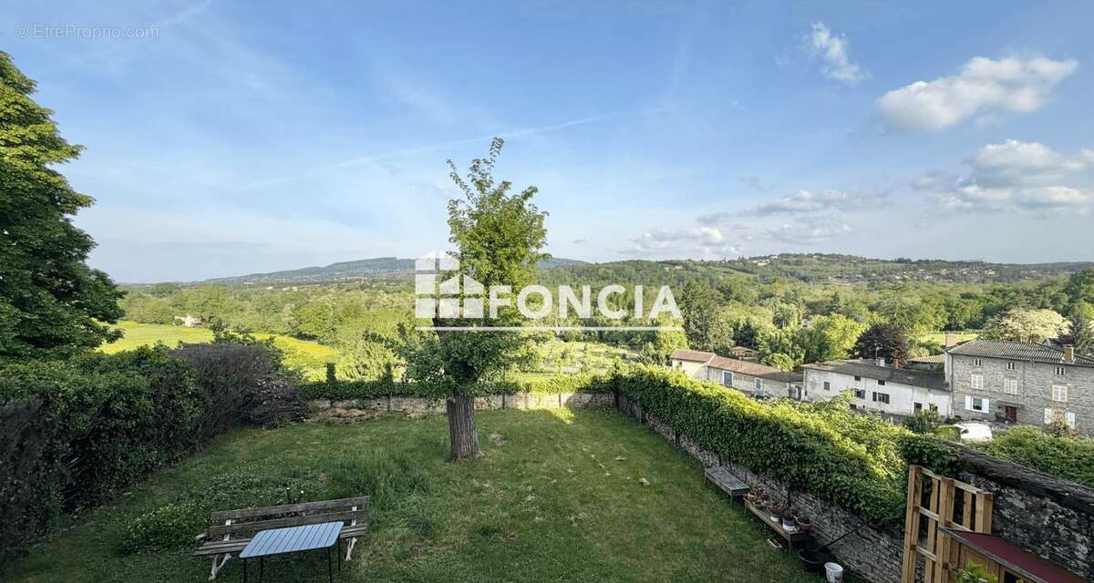 Appartement à CHARNAY