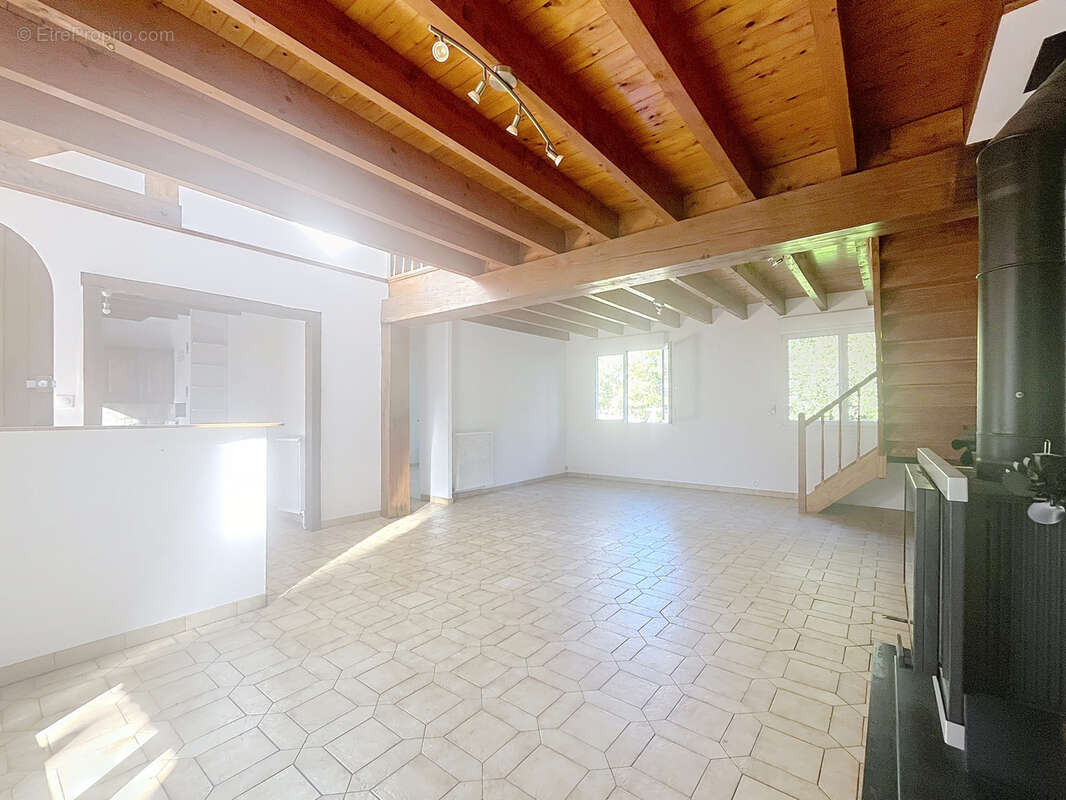 Maison à LE MESNIL-EURY