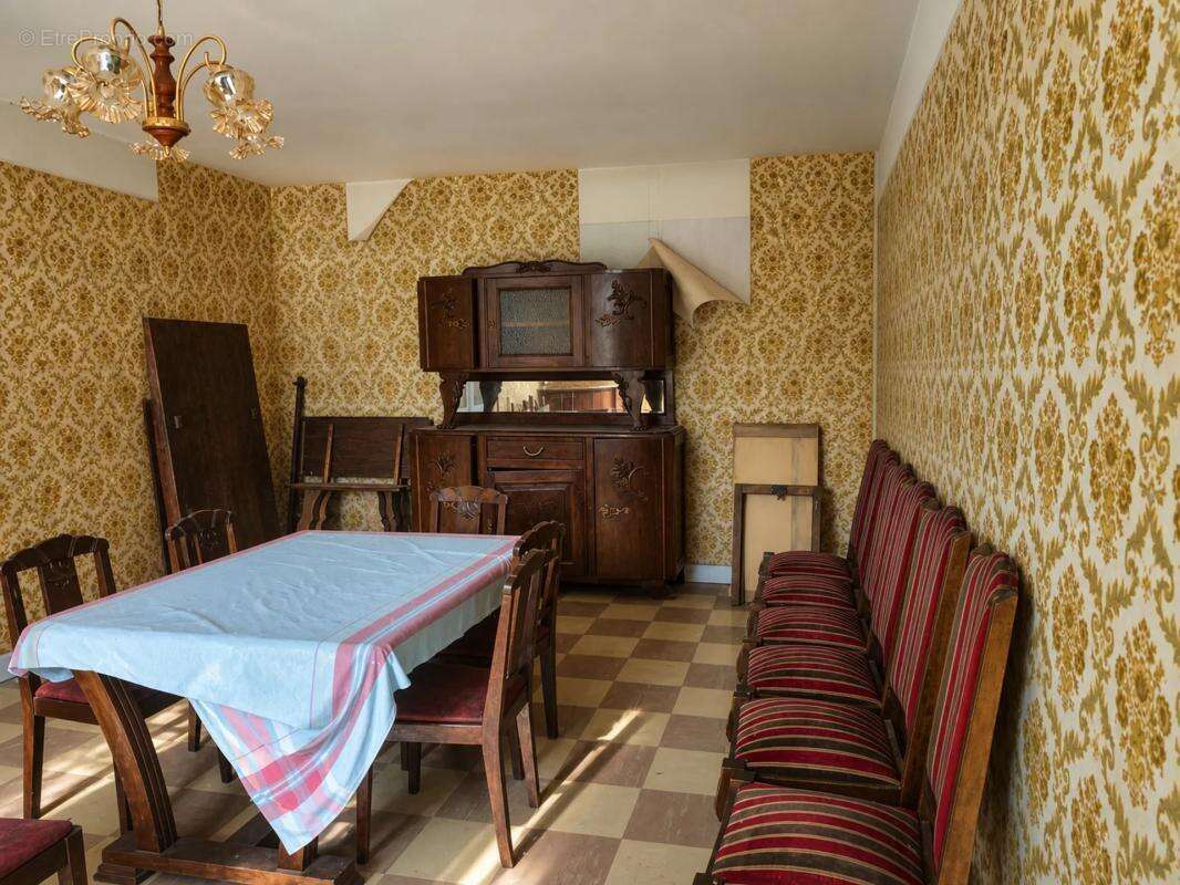 Maison de 7 pièces de 160 m² à Serres-Sainte-Marie - photo 4
