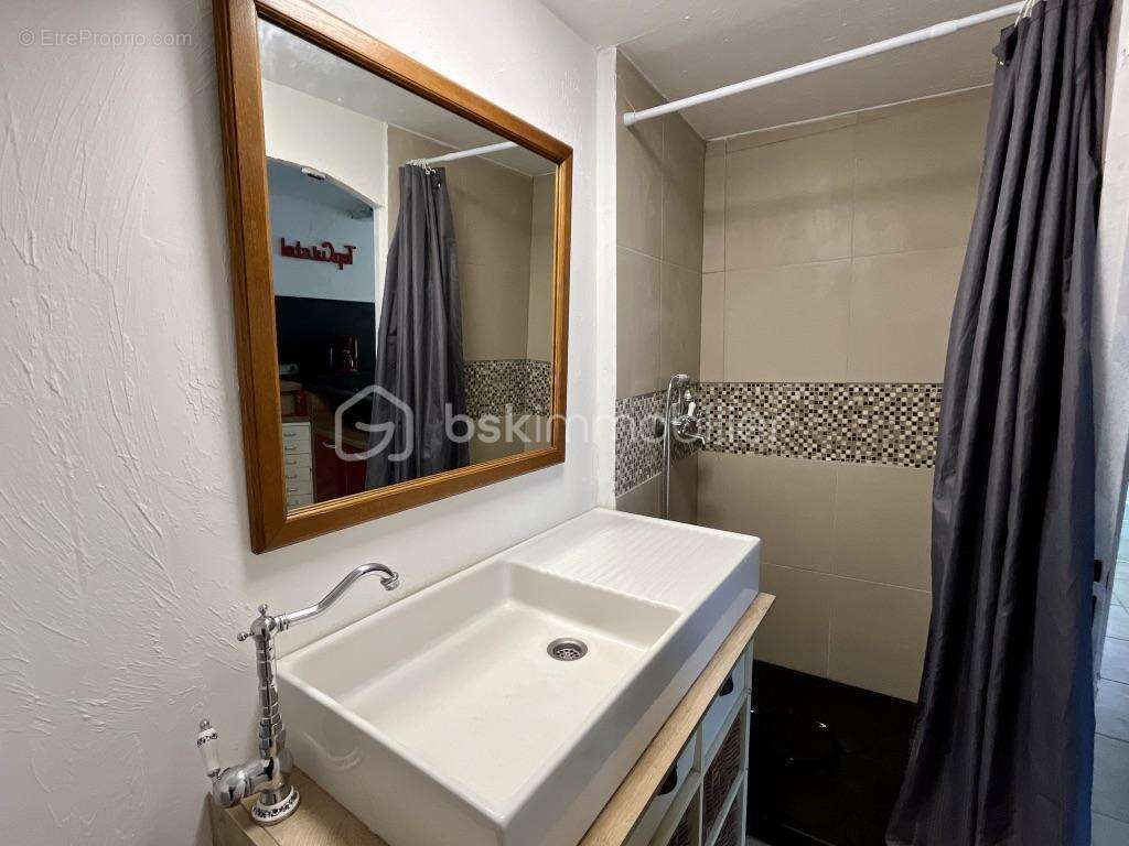 Appartement à LORGUES
