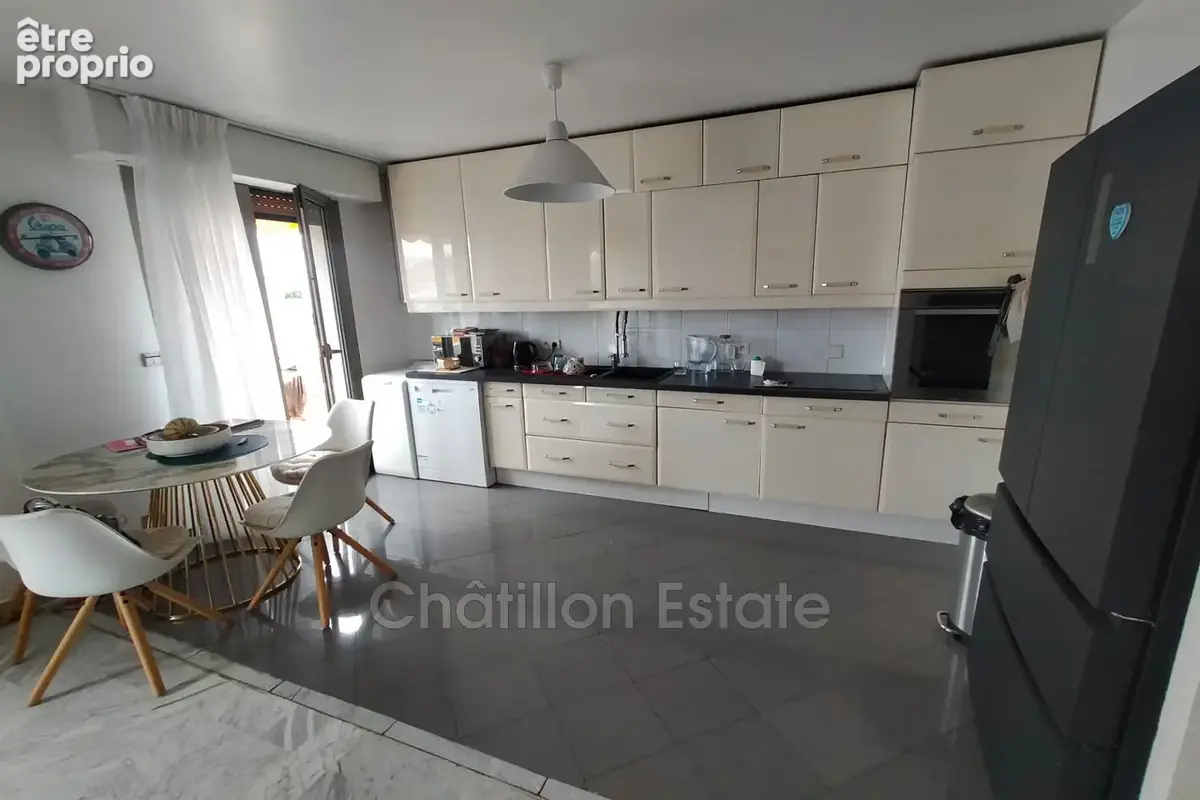 Appartement 64 m² à Cannes  - photo 2