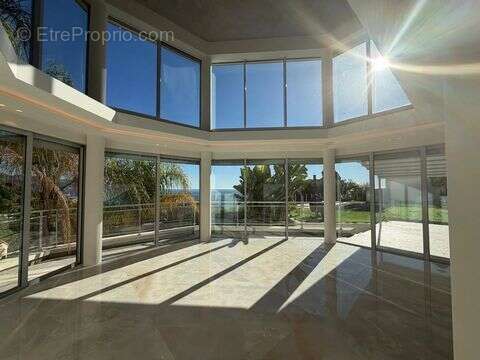 Maison à ROQUEBRUNE-CAP-MARTIN