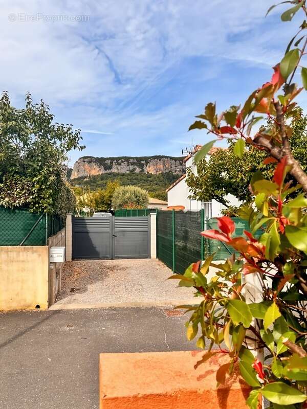 Maison à SAINT-BAUZILLE-DE-PUTOIS