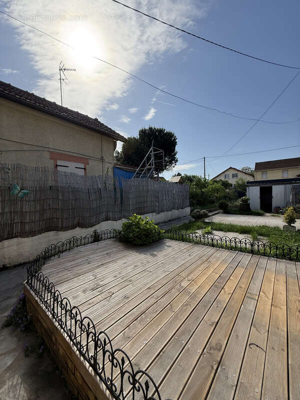 Maison à LE BLANC-MESNIL