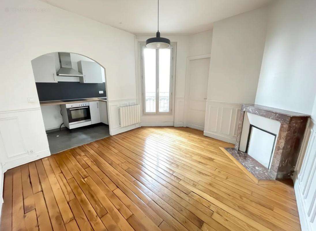Appartement à PARIS-19E