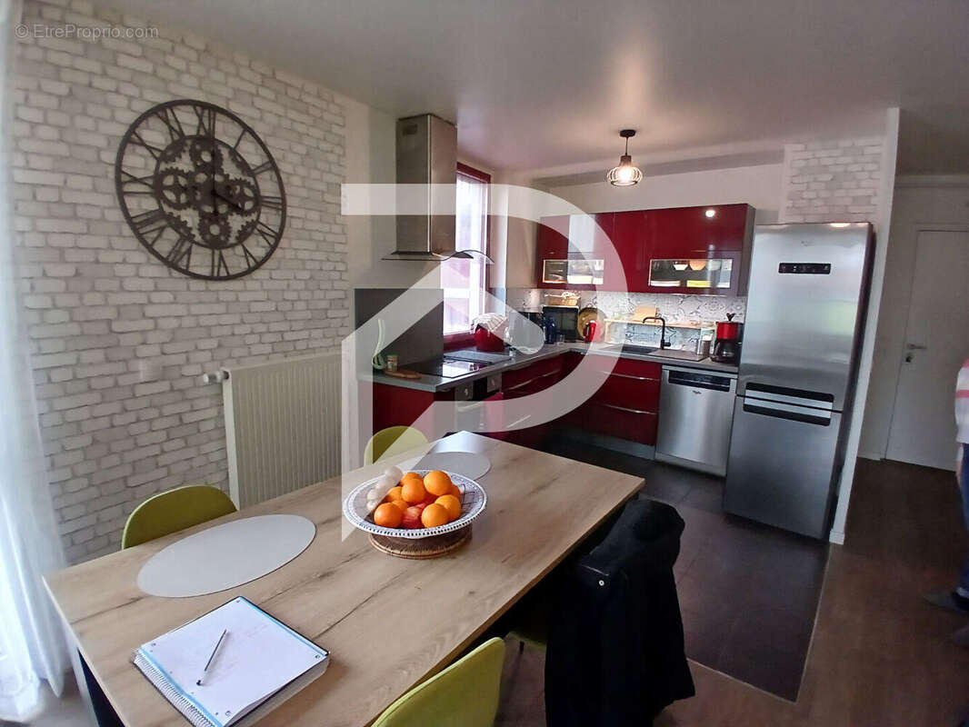 Appartement à COLOMBES