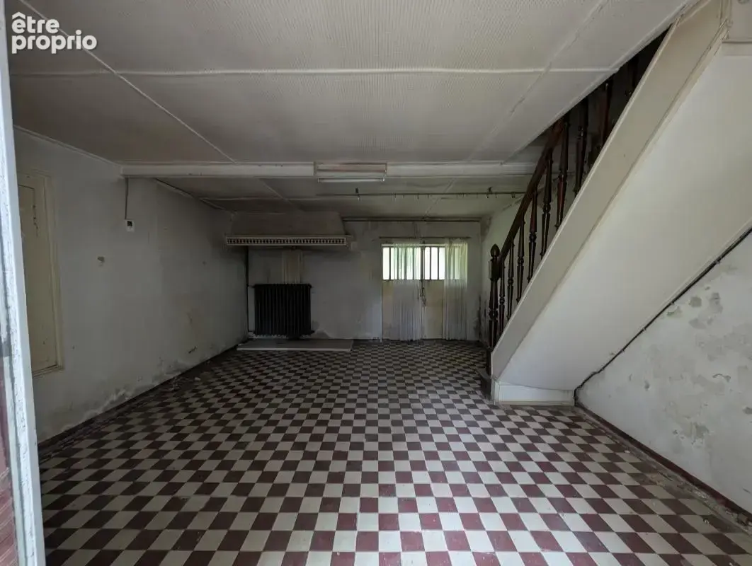 Maison à rénover 85m² avec jardin 465m² FARGUES ST HILAIRE 110 000€ - photo 4