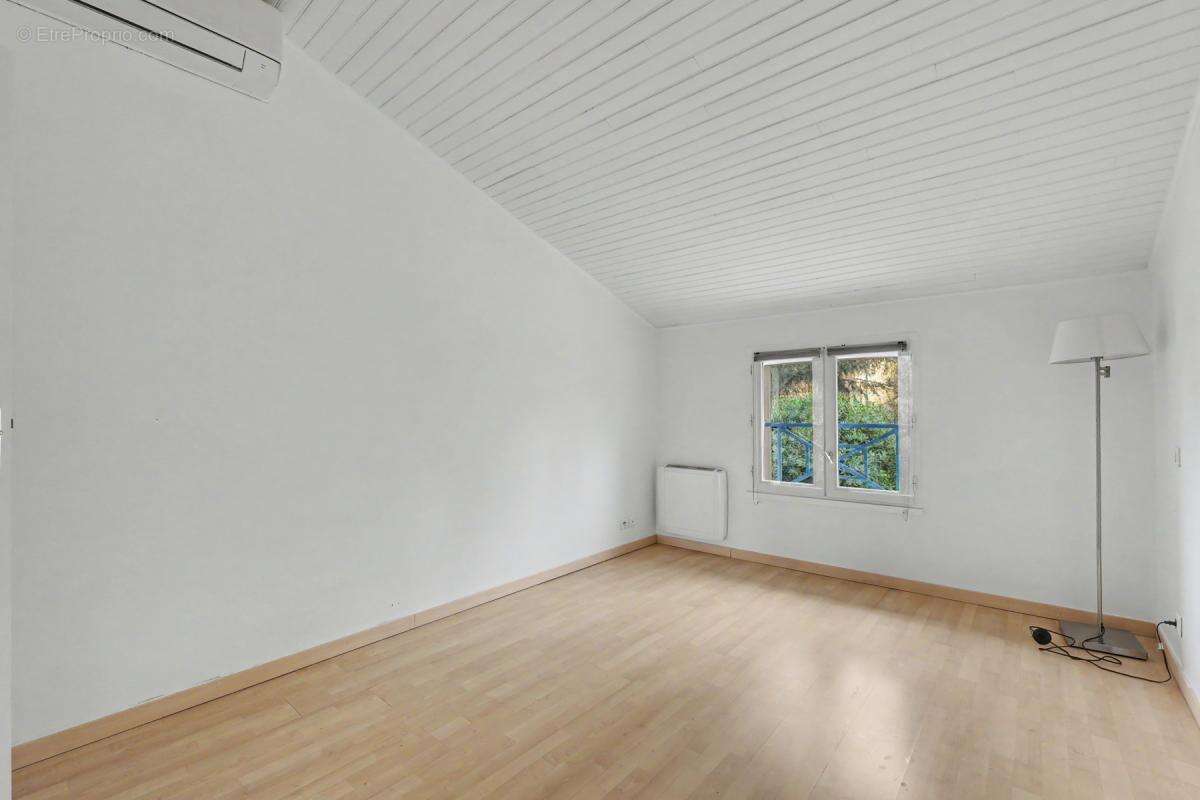 Maison à SAINT-ORENS-DE-GAMEVILLE