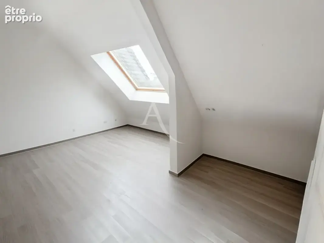 Maison à Arpajon 9 pièces 229 m2 , 5 chambres et un bureau. Garage. - photo 14