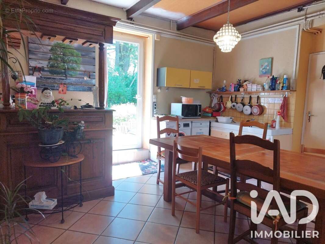 Maison 85 m² à La Cavalerie  - photo 7
