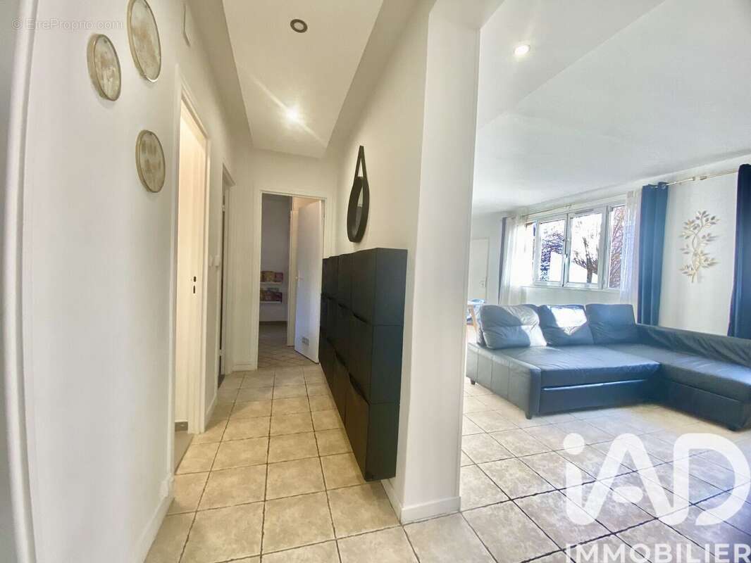 Photo 9 - Appartement à THIAIS