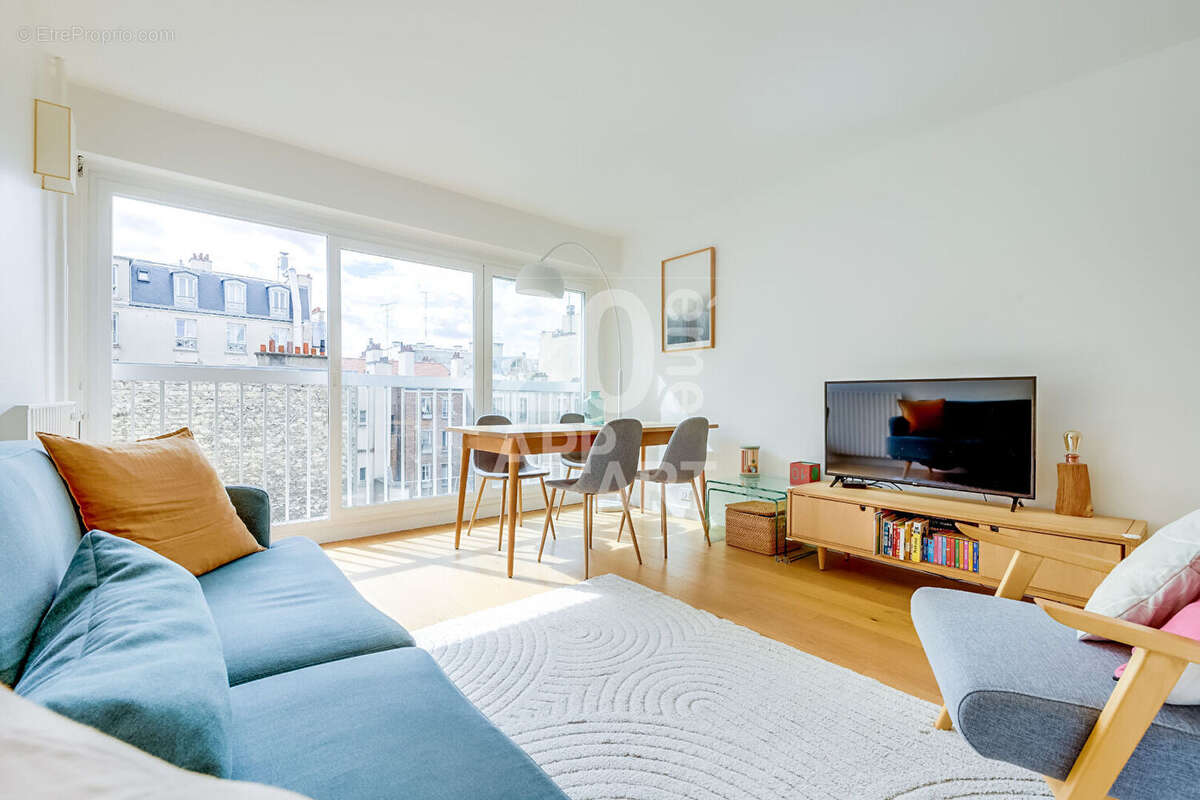 Appartement à PARIS-20E