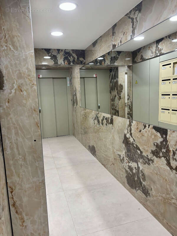 Appartement à AURIOL