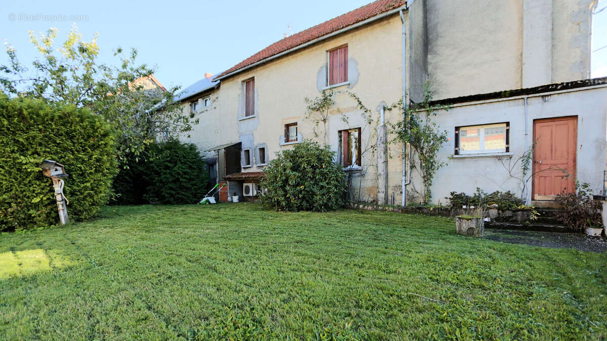 Maison Espinasse 7 pièce(s) 157 m2 - photo 12