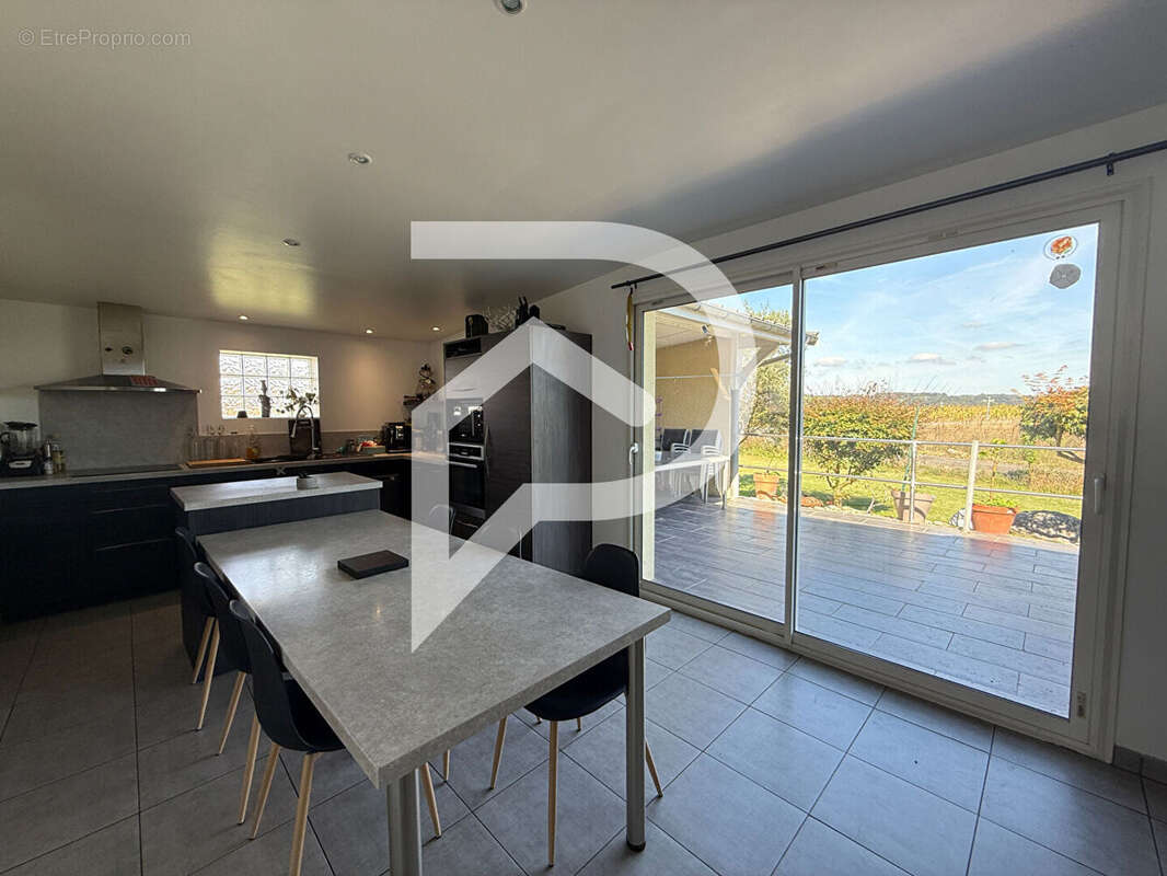 Maison à OLORON-SAINTE-MARIE