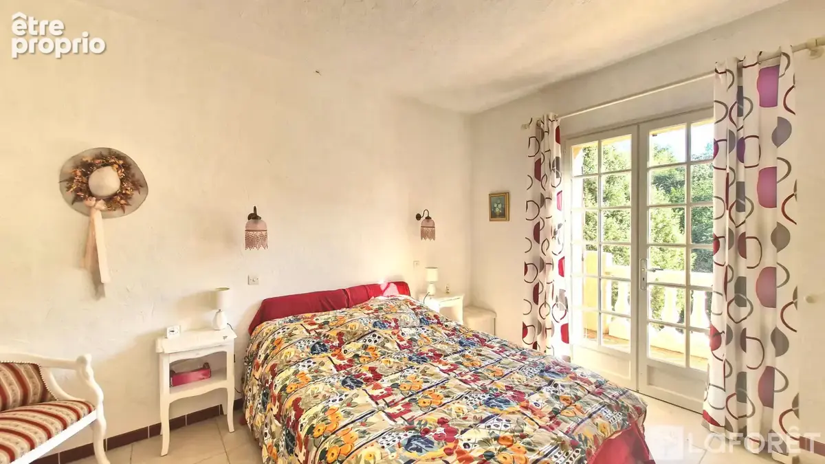 Maison Frejus 3 pièce(s) 110.65 m2 + sous-sol 118m² environ - photo 6