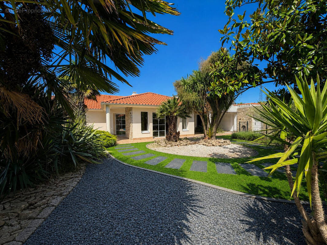VUE DE JARDIN  - Maison à SAINT-HERBLAIN