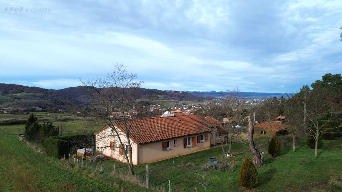 Maison à VIEILLE-BRIOUDE