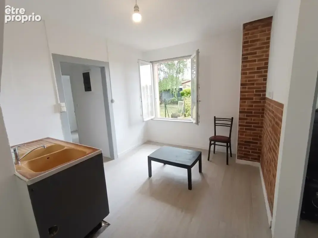 Immeuble de rapport à fort potentiel — 281 m2 hab. sur terrain constructible de 2 588 m2 - photo 7