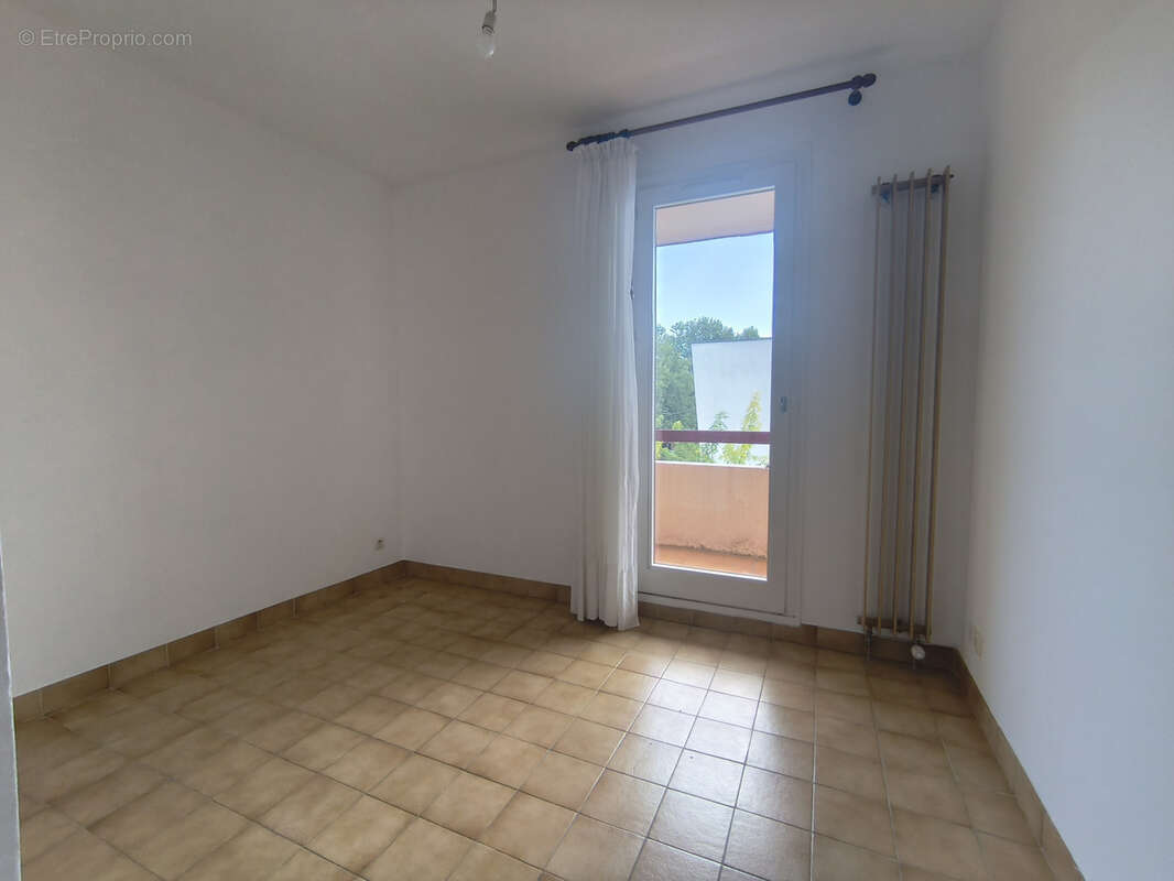 Appartement T3 Ascenseur et stationnement privé - photo 4