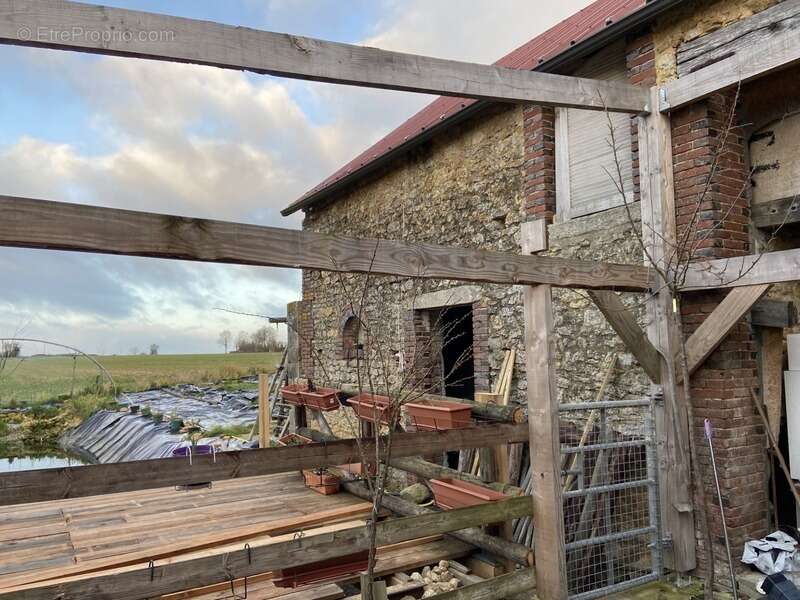 Maison à SAINTE-SCOLASSE-SUR-SARTHE