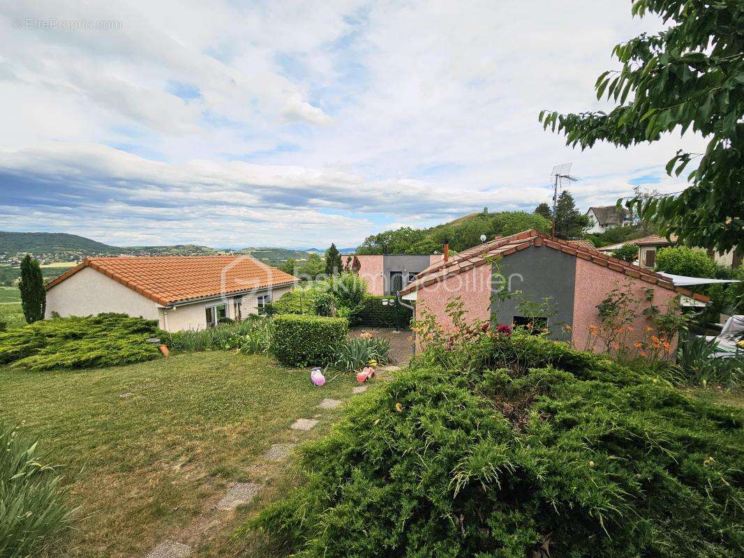 À VENDRE – Maison familiale de plain-pied avec grand terrain – Cournon-d'Auvergne - photo 20