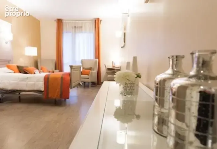 INVESTISSEMENT LOCATIF  LES LILAS  Résidence EHPAD Les Terrasses des Lilas - 7,63 % de rentabilité - photo 2