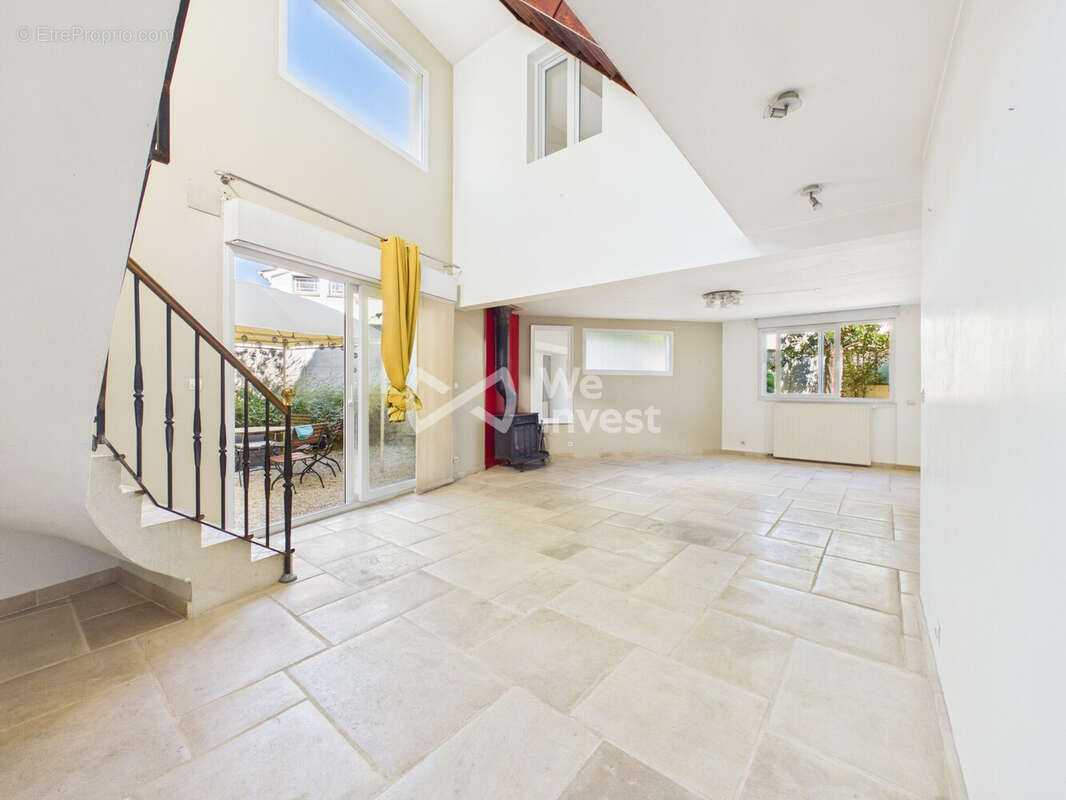 Maison à VIGNEUX-SUR-SEINE