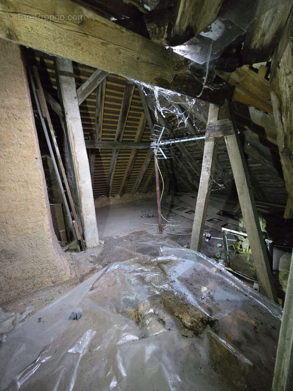 Maison à CLUIS