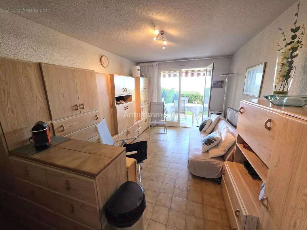Vente Appartement (83530) 280 000ï¿œ - photo 5