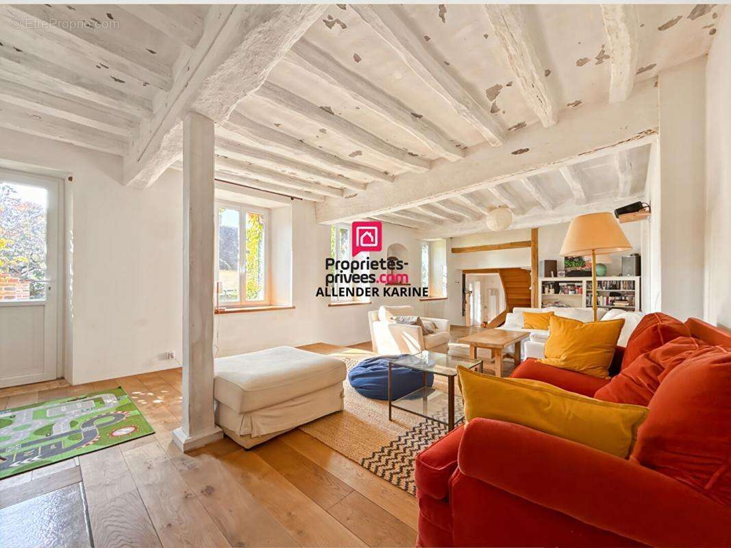 Maison à THORIGNY-SUR-OREUSE