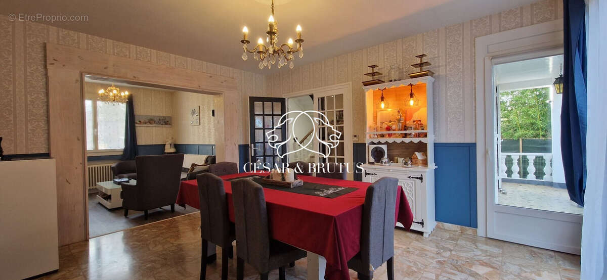 Maison à FEURS